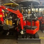 1.4 Ton, Kubota Engine Mini Excavator w/ Side Swing Boom, & Hydraulic Thumb | AGT-QK18K-C