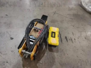 2.5 ton Mini Excavator Attachment Hydraulic Hammer Top Type Rock Breaker