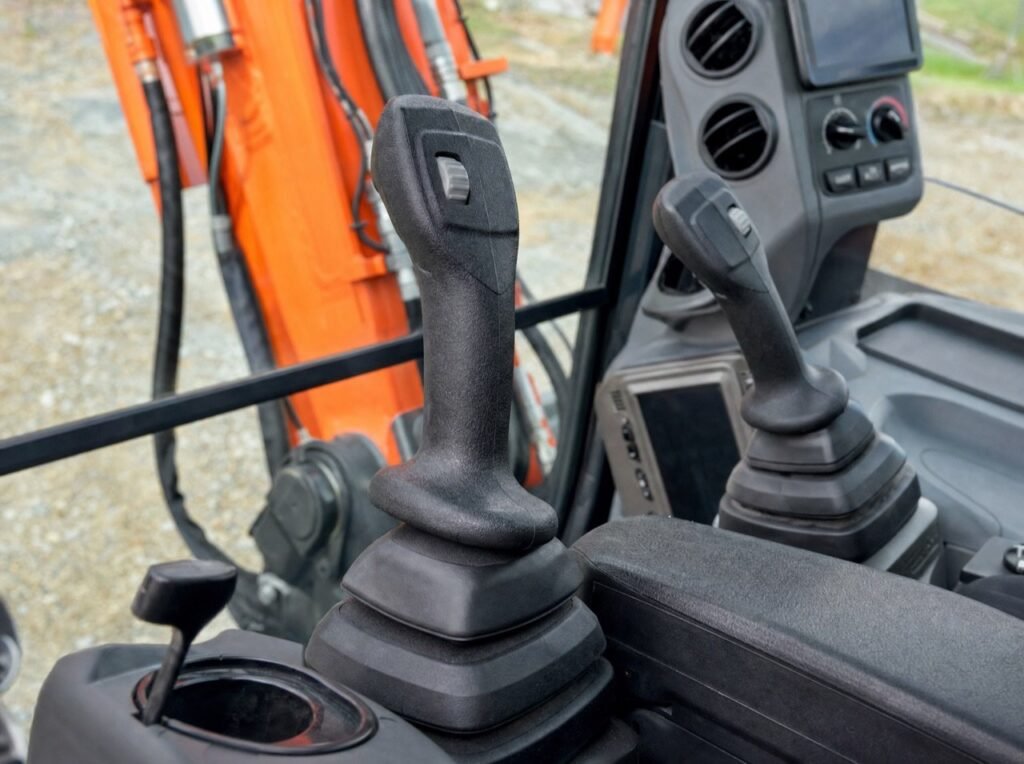 Understanding Mini Excavator Controls: ISO vs SAE Patterns