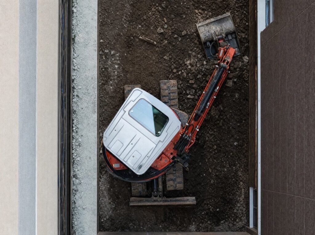 Zero Tail Swing vs Conventional Mini Excavators