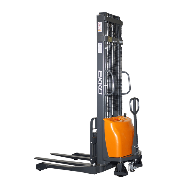 d59a63_4fdfad97760e497ab83a55d3d2658b9fmv2.png EKKO EA15A-138 3300lbs. Semi-Electric Straddle Stacker - Image 1